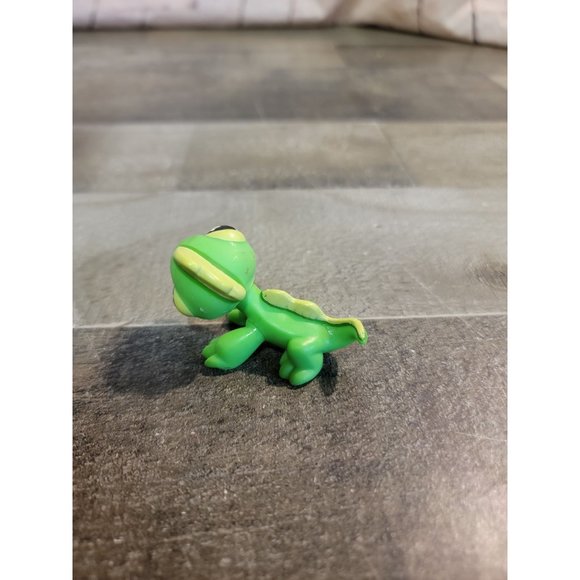 Littlest pet shop LPS Green lizard iguana 2007 hasbro toy figure - Picture 3 of 5
